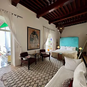 riad-tizwa-marrakech.marrakeshhotelsmorocco.com/