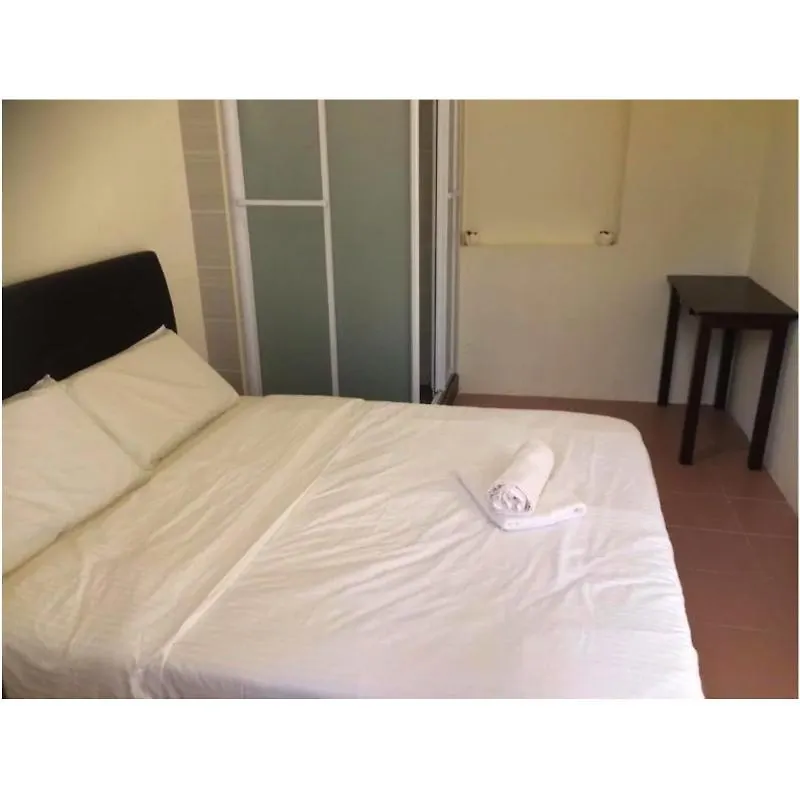 We Love Guesthouse George Town 0*,  Malasia